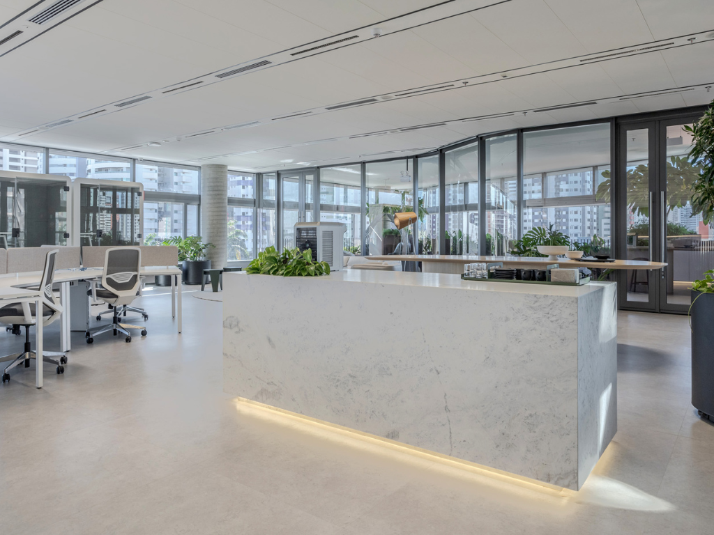 Ambientes Corporativos com mármore Michelangelo