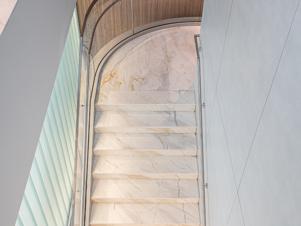 escada com mármore Michelangelo